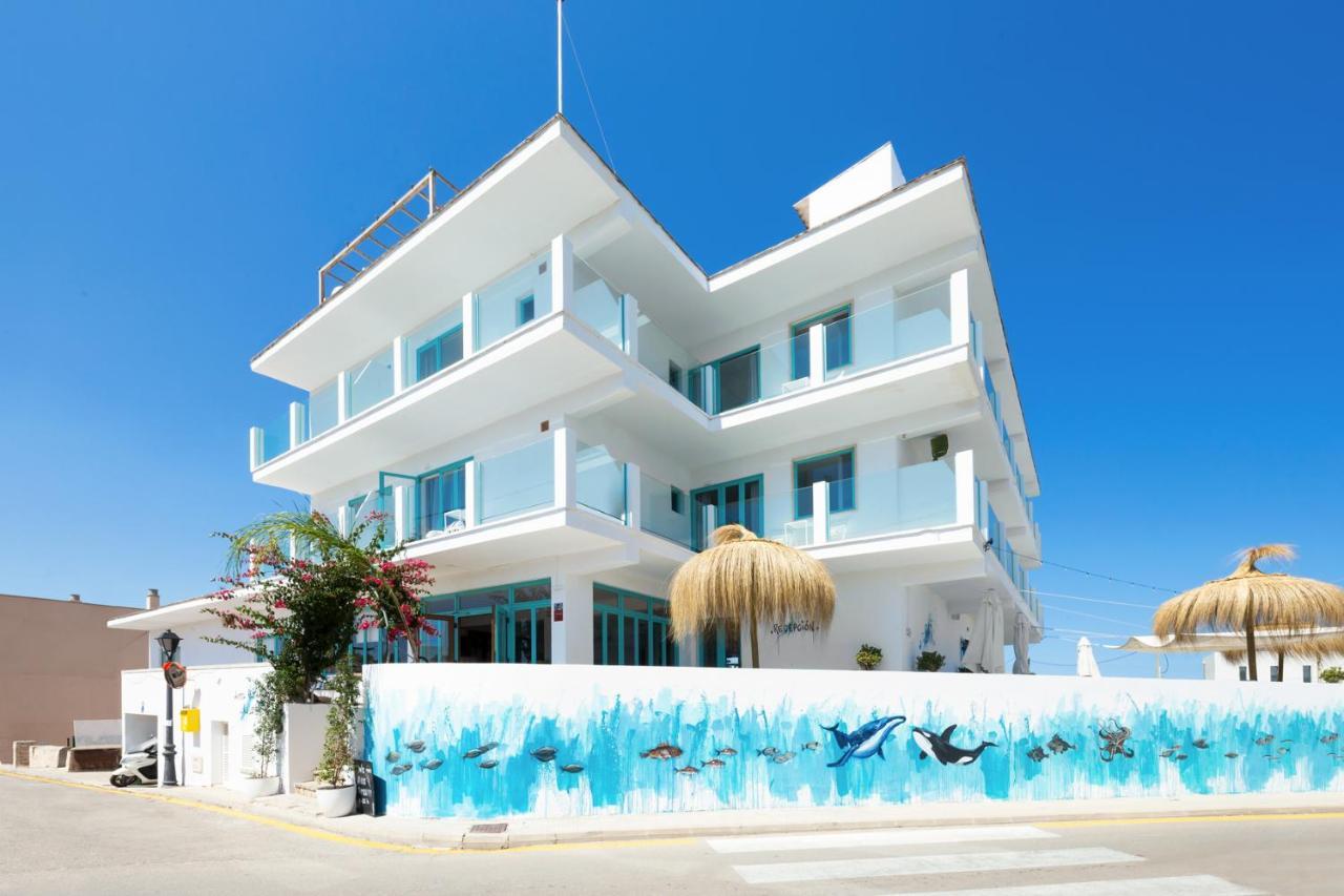 Hostal Cala Llombards Екстериор снимка