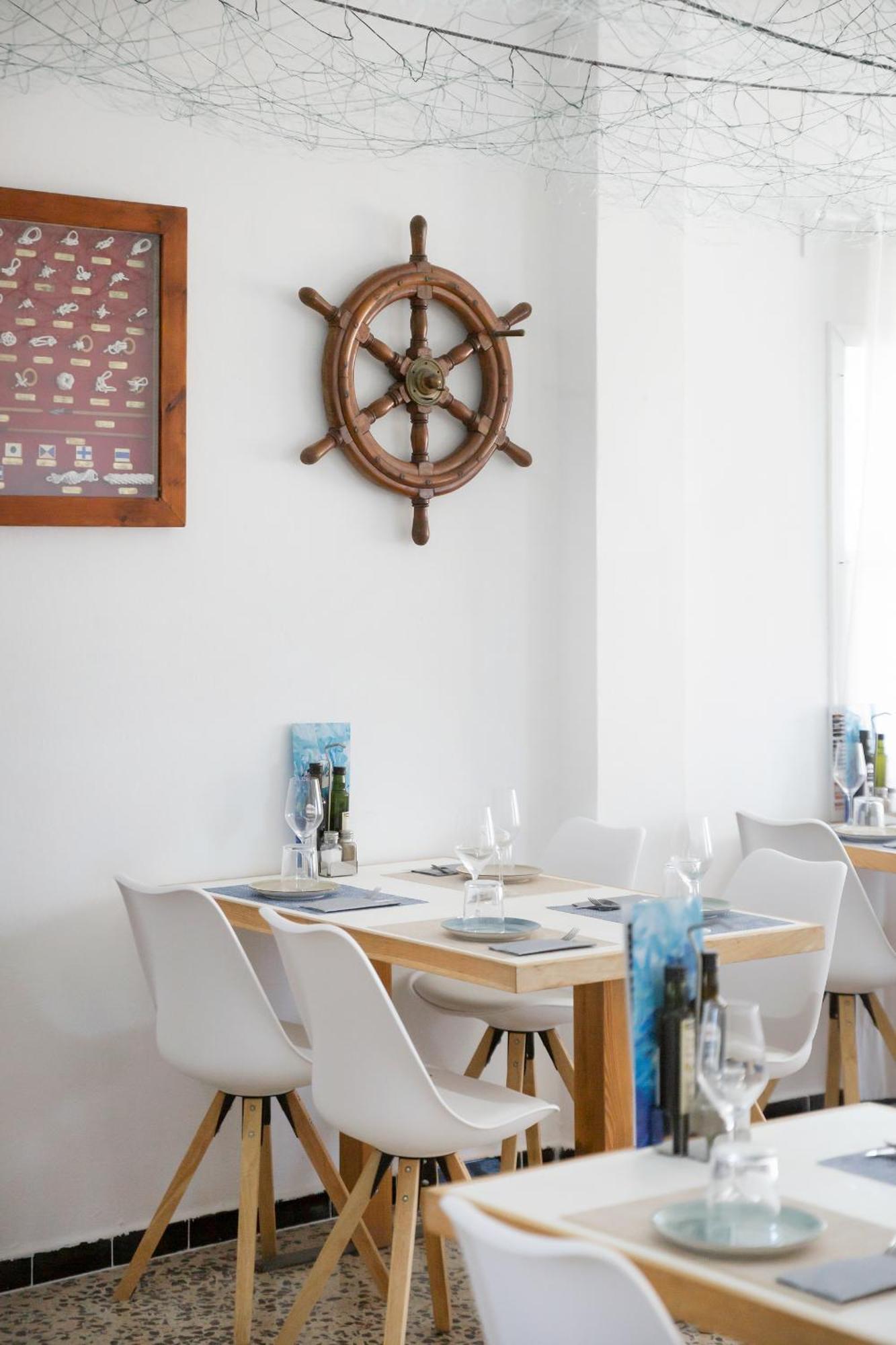 Hostal Cala Llombards Екстериор снимка