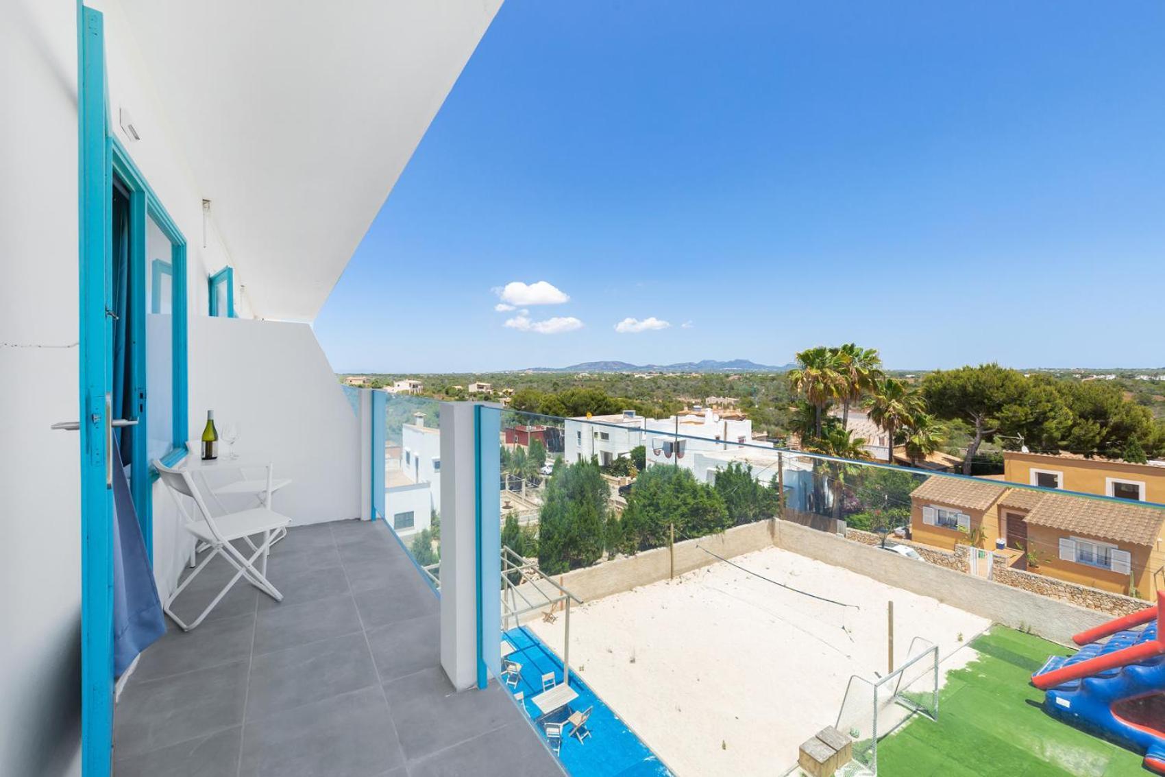 Hostal Cala Llombards Екстериор снимка